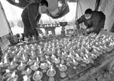 祈福玉樹(shù) 為你點(diǎn)亮一盞酥油燈(圖)