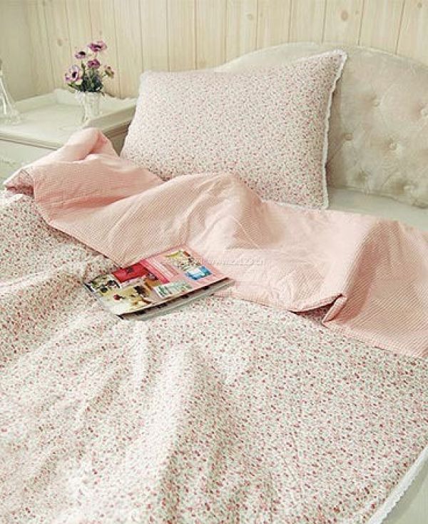 韩式田园风格卧室颜色搭配 粉色碎花床品