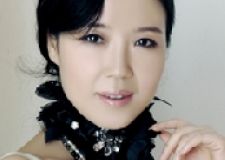 虔誠服務(wù)客戶 贏得社會認(rèn)同&mdash;&mdash;集團(tuán)總裁楊勁榮獲&ldquo;2011中國經(jīng)濟(jì)優(yōu)秀人物&rdquo;殊榮