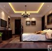 15平米卧室深褐色木地板装修实景图