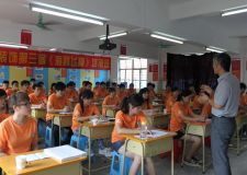 海鷗們，展翅飛翔吧--記華潯品味裝飾公司第三屆&ldquo;海鷗飛翔&rdquo;班開班典禮