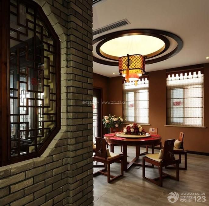 现代中式餐厅圆餐桌装修效果图