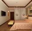 新中式卧室设计床头背景墙效果图欣赏
