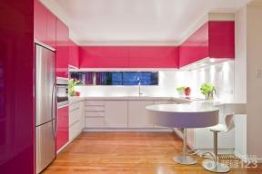 现代设计风格 橱柜带吧台 厨房装修风格 厨房颜色搭配 厨房吧台 厨房设计 
