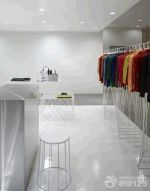 现代简约10平米服装店装修设计效果图
