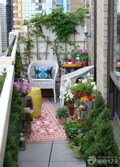 现代美式生活阳台小花园装修效果图欣赏