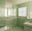卫生间浅绿色马赛克瓷砖背景墙装修效果图
