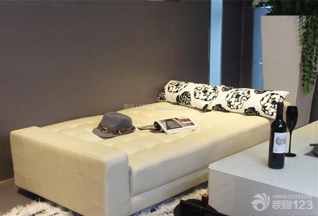 现代设计风格小户型多功能沙发床样板间图片