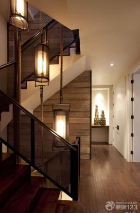 小户型跃层楼梯装修 简约风格设计