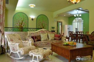 美式家装客厅安乐椅设计效果图