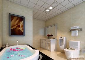 卫生间设计 白色浴缸 