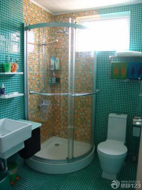 卫生间洗手盆图片 条形铝扣板 4平方卫生间装修图