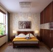 中式风格设计主卧室双人床花纹壁纸图