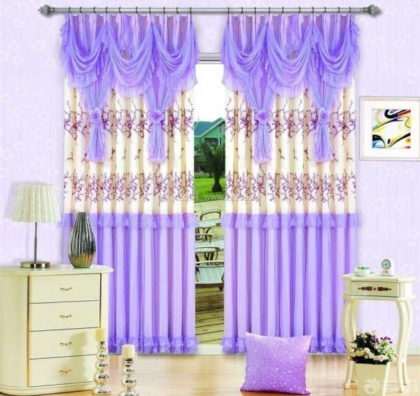 紫色布艺窗帘图片