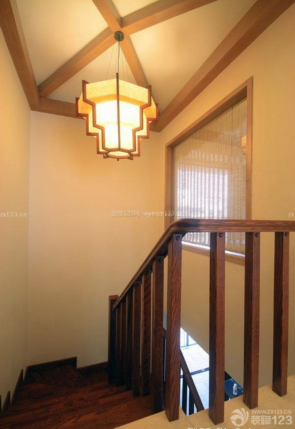 200平米东南亚风格楼梯间天花板设计实景图