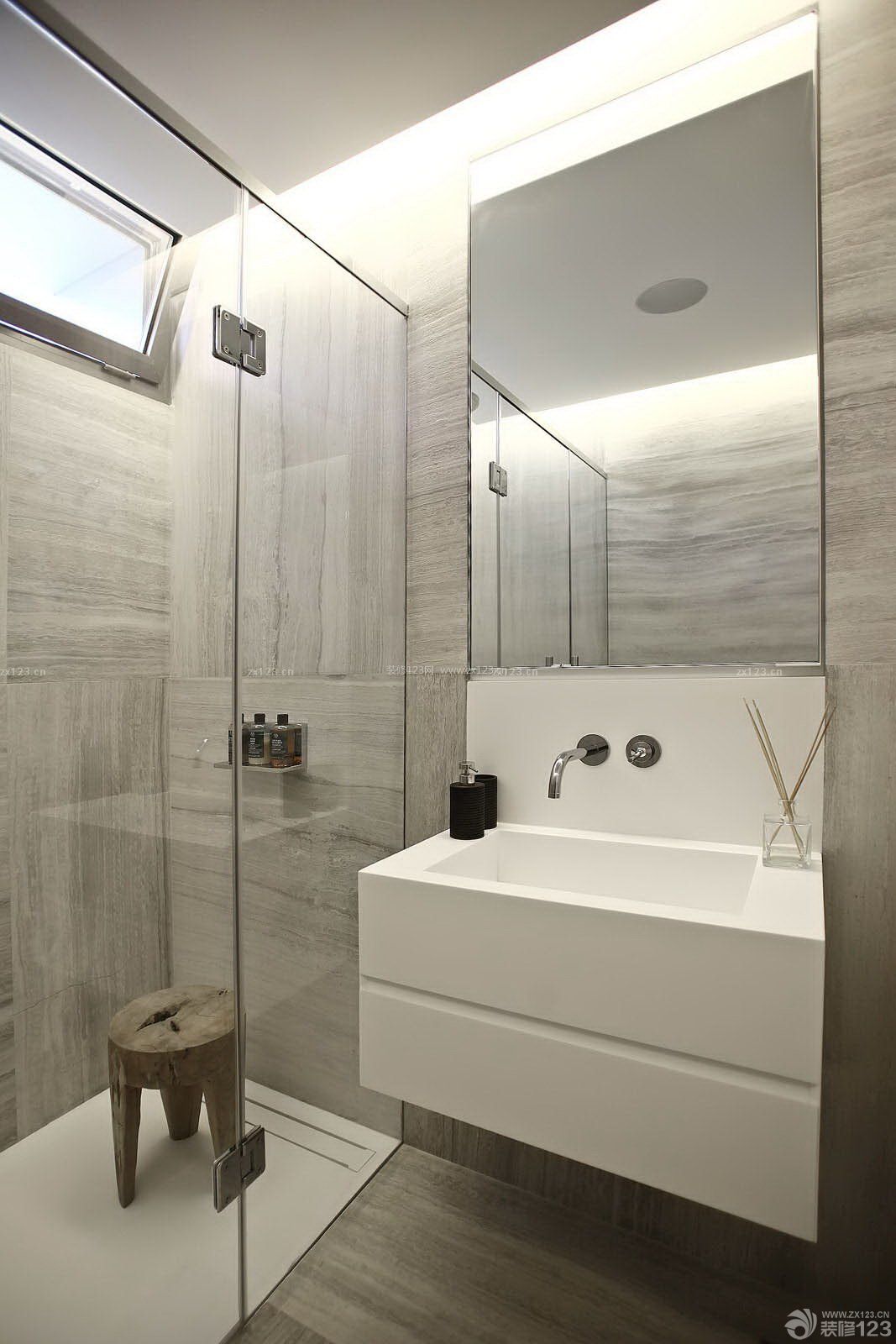 现代简约卫生间淋浴房效果图