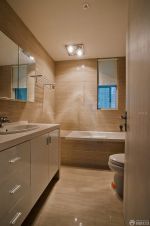 110平方房子现代风格卫生间浴缸效果图