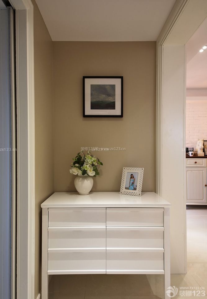 120平米房子過道端景裝飾畫圖片