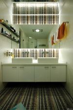 115平米浴室裝修馬賽克洗手盆圖片