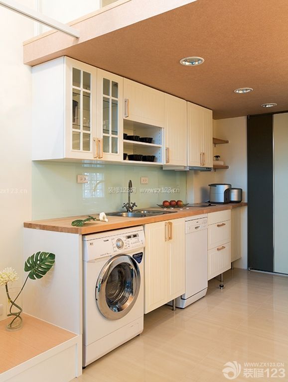 小户型房子厨房橱柜效果图