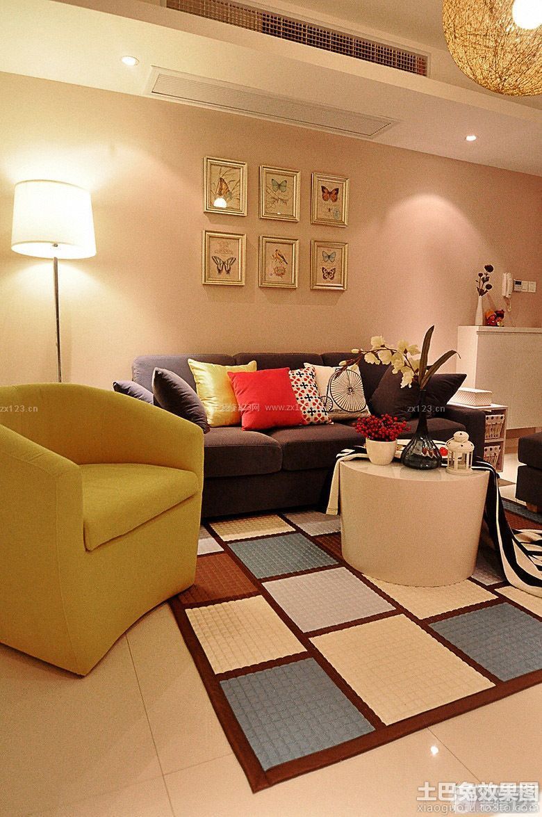 30平超小户型装修 小户型客厅沙发摆放 