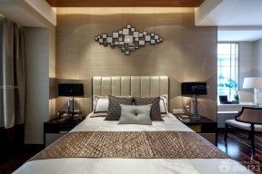 时尚炫酷卧室古典床墙面设计效果图片