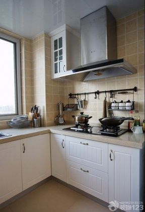 全新经济小户型厨房橱柜装修案例
