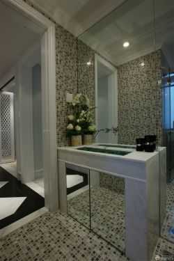 4平方卫生间旧房改造后淋浴房实景图_装修12