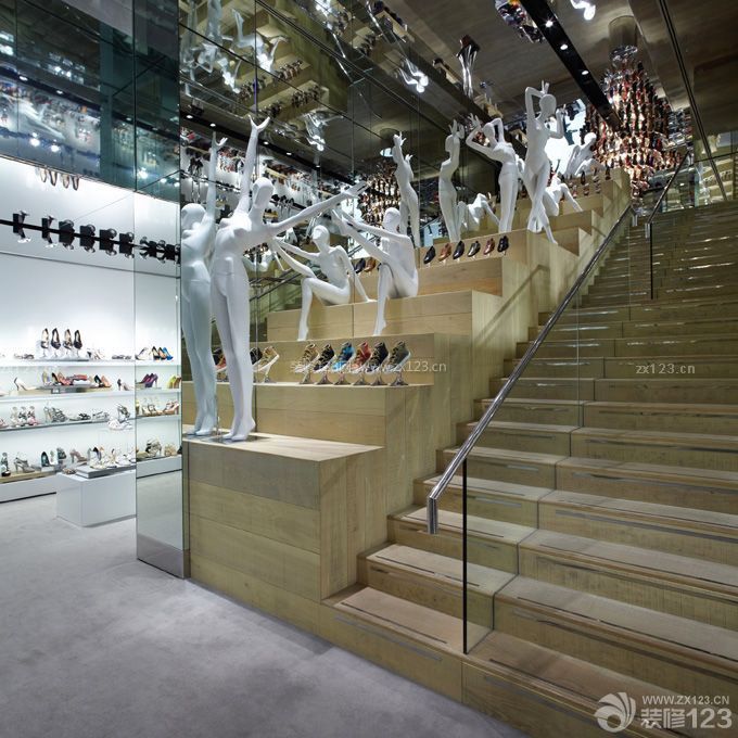 鞋店楼梯设计图