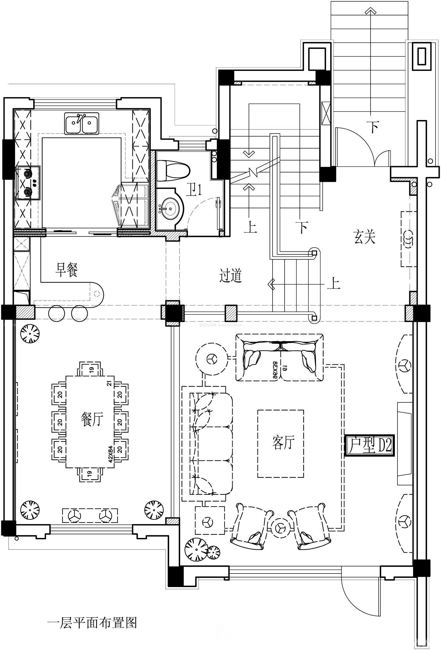 美式風格農村小型別墅戶型圖