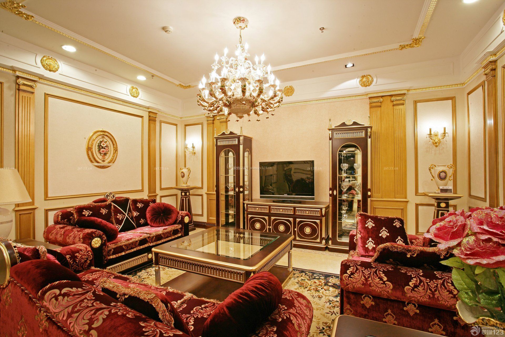 精品欧式风格客厅组合沙发图片