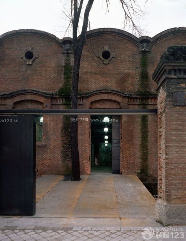 旧房改造案例3、由屠宰场改建的马德里文化中心8