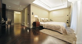 卧室地面深棕色木地板装修案例