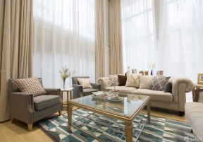 房屋客廳多人沙發(fā)布局實(shí)景圖