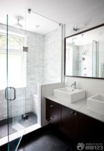 家装现代风格玻璃淋浴间装修效果图片