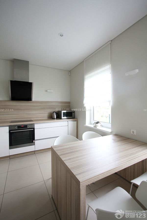 廚房小餐桌設(shè)計效果圖片