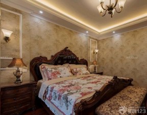 经典欧式女生卧室古典床装修设计图