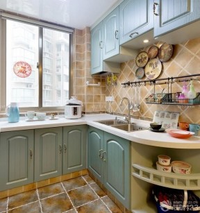 小厨房杂色地砖设计图