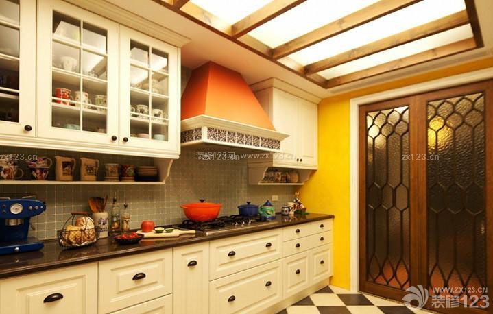 欧式风格厨房用品置物架图片欣赏