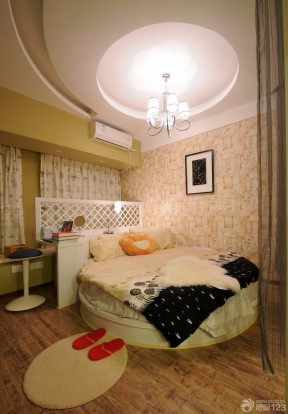 一室一厅小户型简装卧室设计图片