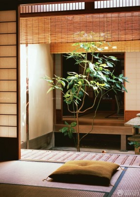 日式风格阳台榻榻米坐垫设计效果图