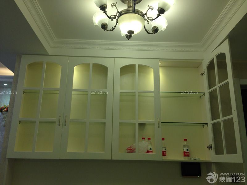 　　在定風(fēng)格的過程時(shí)，就決定裝成歐式了，因?yàn)橄矚g歐式的大氣。