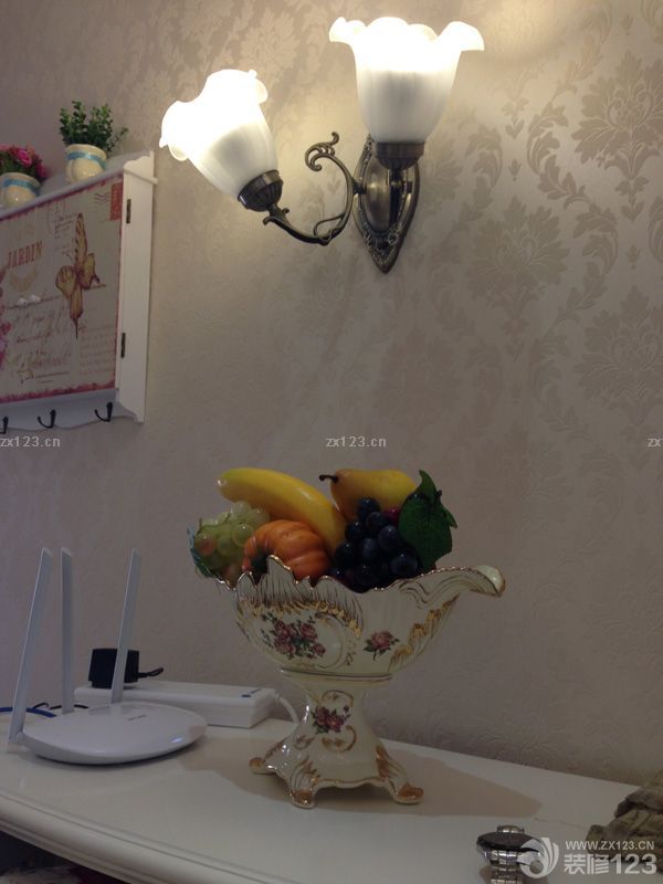 　　在定風(fēng)格的過程時(shí)，就決定裝成歐式了，因?yàn)橄矚g歐式的大氣。