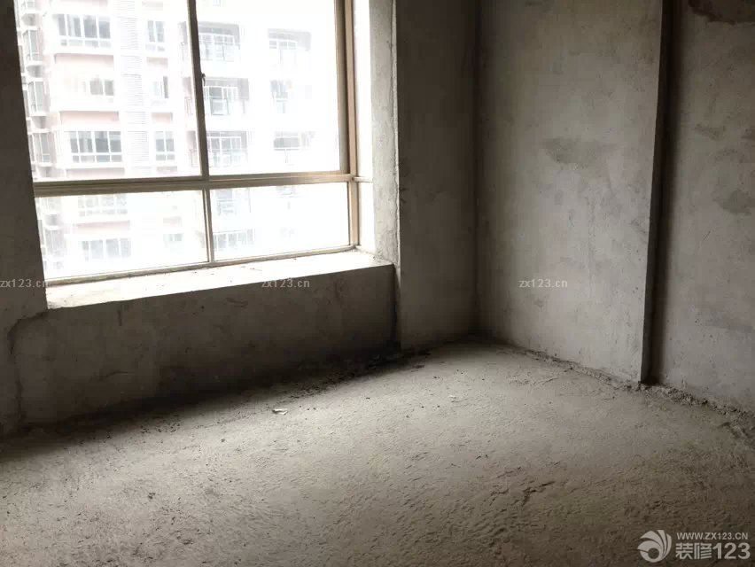 &nbsp;買房的心情是愉快的。但是裝修卻是一件很頭疼的事情，之前做很多的學(xué)習(xí)資料，還要去借鑒朋友們的新家的樣式，這樣才能讓自己的裝修出來的效果會比較好一點(diǎn)。前期真的是超級累的。