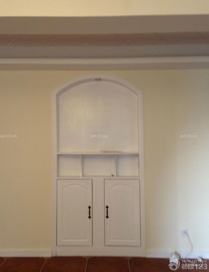 &nbsp;整個裝修工程總算完了，這段時間特別感謝兩個老表對裝修中的貢獻，裝修才能這么順利的完成。整個時間不算長，在預(yù)期之內(nèi)，預(yù)算也沒有超出。所以很溫馨的家就這么順利的建成了。