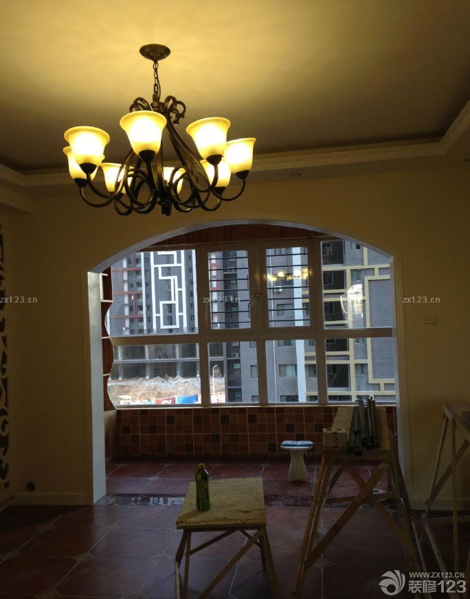 &nbsp;整個裝修工程總算完了，這段時間特別感謝兩個老表對裝修中的貢獻，裝修才能這么順利的完成。整個時間不算長，在預(yù)期之內(nèi)，預(yù)算也沒有超出。所以很溫馨的家就這么順利的建成了。