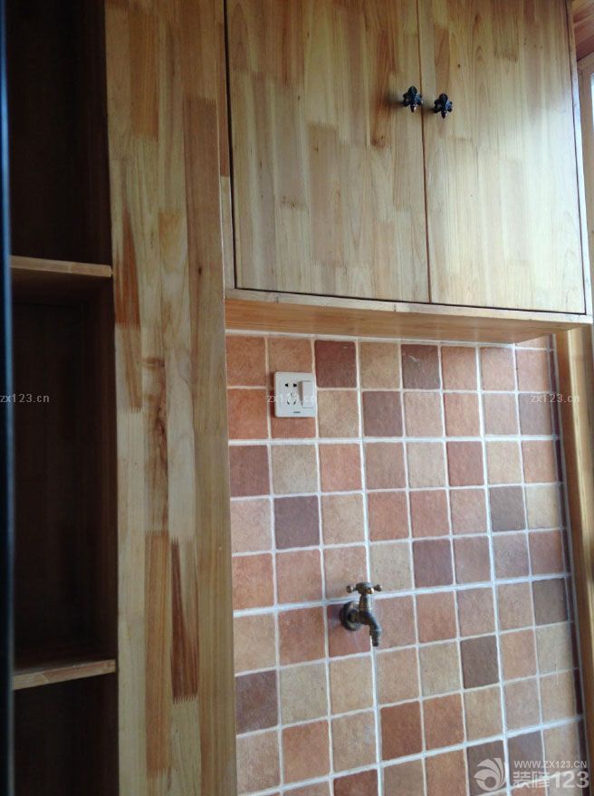 &nbsp;整個裝修工程總算完了，這段時間特別感謝兩個老表對裝修中的貢獻，裝修才能這么順利的完成。整個時間不算長，在預(yù)期之內(nèi)，預(yù)算也沒有超出。所以很溫馨的家就這么順利的建成了。