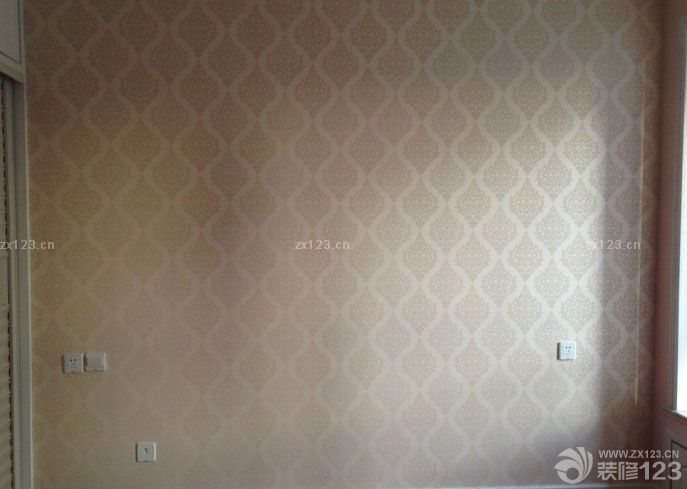 &nbsp;整個裝修工程總算完了，這段時間特別感謝兩個老表對裝修中的貢獻，裝修才能這么順利的完成。整個時間不算長，在預(yù)期之內(nèi)，預(yù)算也沒有超出。所以很溫馨的家就這么順利的建成了。