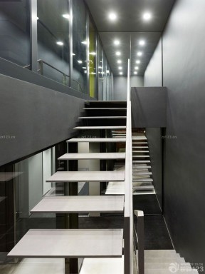 办公室装修方案 楼梯设计