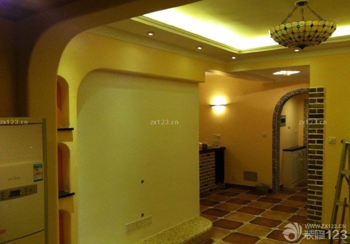 &nbsp;終于熬到結(jié)束這一天了。這叫一個累啊，時間空的時候都在現(xiàn)場監(jiān)督著，一有時間就是在外面選購材料。這幾個月都沒好好休息過，不過還好裝修出來的效果是很不錯的。溫馨的氛圍讓整個辛苦都不重要了。